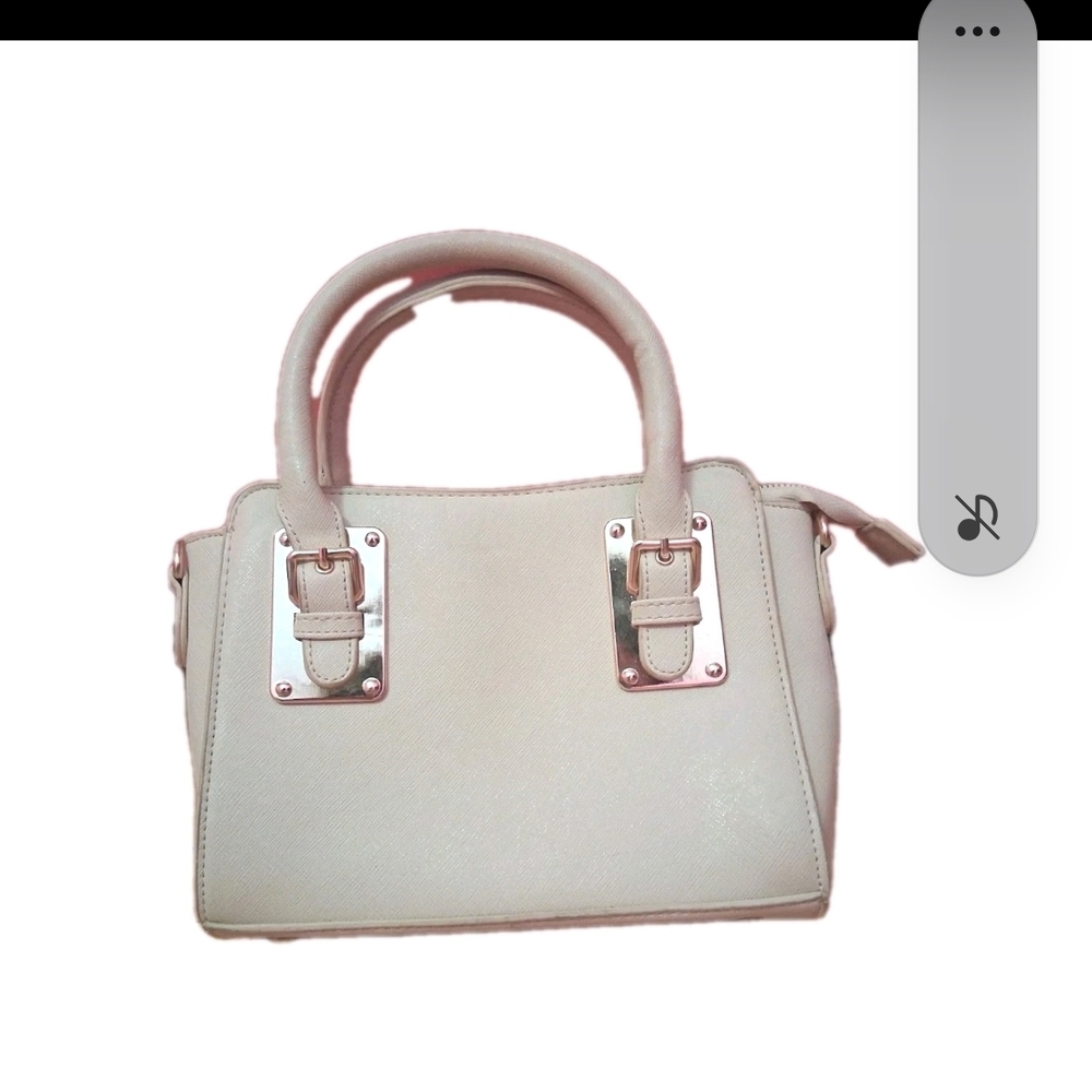Elegant Cream Handbag